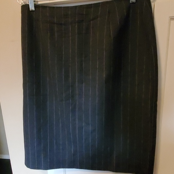 Ralph Lauren skirt - Picture 2 of 8